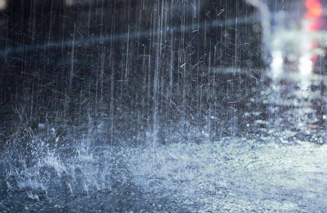 Image of rain falling in the street